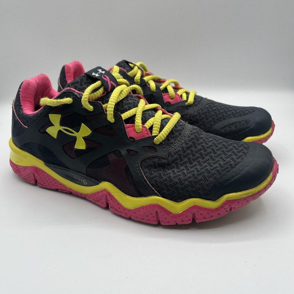 Women's Size 9 Under Armour Spine Bionic Breast Cancer Awareness‎